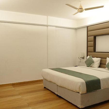 Hotel Konark Khammam Екстер'єр фото